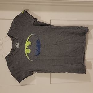 Women's Size Medium Batman Under Armor tshirt